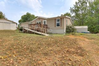 3 Mi to Dtwn Pet-Friendly Farm Retreat in Paris! - 8