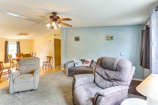 3 Mi to Dtwn Pet-Friendly Farm Retreat in Paris! - 2