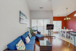 Happy Valley Hideway - 9