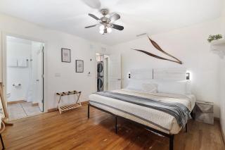 Downtown Gem- Dog Friendly Walk to Everything - 7