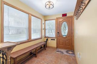 Downtown Gem- Dog Friendly Walk to Everything - 2