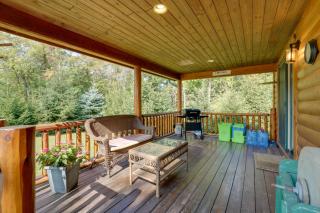 1 Mi to Public Beach Port Austin Cabin with Hot Tub - 7