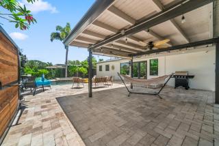 3BR Villa- Heated Pool- 5-min Drive to Beach - 4