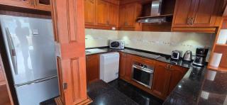 PATONG TOWER SPACIOUS FAMILIES APARTMENT with 2 BATHROOMS 3&4 BEDROOMS Pta - 1