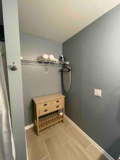 Heart of city studio with 2 queen beds - 2