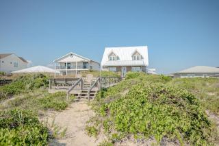 Linger Longer by Oak Island Accommodations - 6