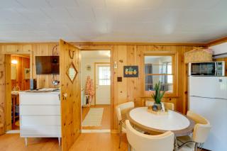 Walk to Beach Access! Chic Port Austin Studio - 4