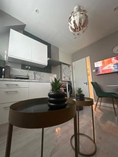 Deluxe Apartment - 3