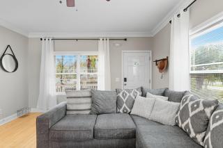 Lux Oasis Mins To Mayo Clinic & Baptist Med Walk to Beach - 8