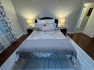 Cozy Modern Farmhouse - 7