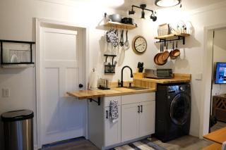 Pet Friendly Suite with Fenced Garden, HotTub, Sauna - 1