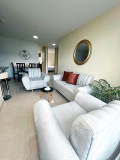Luxury apartment, with Panoramic Mountain View - 8
