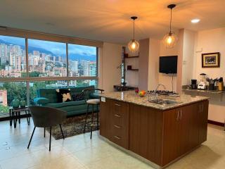 Exclusive apt in Poblado, Central location - 0