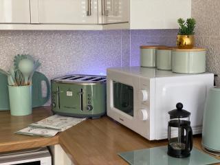 Executive North London Serviced Apartment - Business Ready - 7