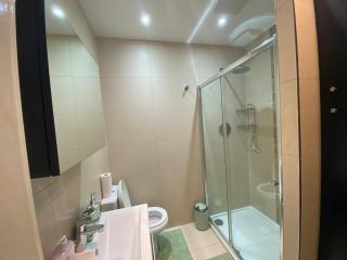 Executive North London Serviced Apartment - Business Ready - 3