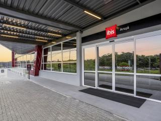 Ibis Aruja - 9