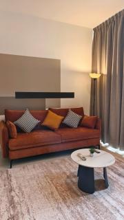 Eshue Designer Suites Majestic Residence - 8