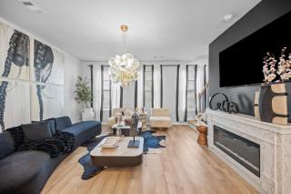 Maison Musée Atlanta Upscale Comfort Just Steps from the Airport - 9