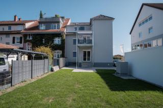 Neusaniertes 3Familienhaus am Bahnhof Wyhlen 7Min von Basel CH - 9