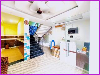 Hotel S - Sashi Near Sea Beach and Jagannath Temple - Bangali Market - Fully Air Conditioned Hotel - Prime Location Spacious Room - A Budget Hotel In Puri - 2