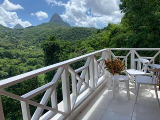 Divine Tropical Oasis - 8