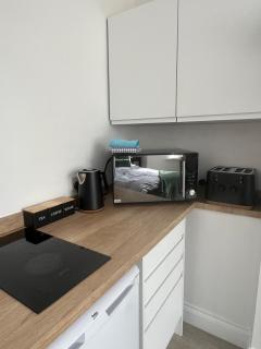 1st Floor 1 Bed Studio - 2