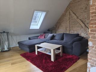 Lichtdurchflutete Dachgeschoßwohnung im Herzen Oldenburgs - 0