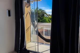 Casa Amarela Itaúna 4min da Praia que ocorre o WSL, 1min da pista de skate do LS, pracinha com parque infantil, quadra de futebol, tudo isso a 1 min da duplex, perto do comércio, wi-fi super rápido, estacionamento gratuito, monitoramento 24hrs - 0