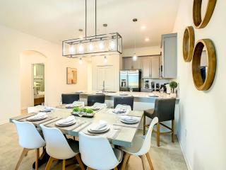 Dazzling Thematic 2BR with 2 Clubhouses - 7
