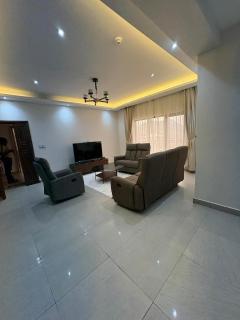 TRENDY RESIDENCE - Luxury Serviced Apartments in Bastos - 1