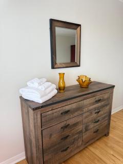 Airport Manor Unit 4, 2 Bedroom Apartment - 7