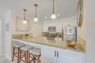 Lagoon Villa 9 - Superb Villa by Pool! Short Walk to Beach - 2