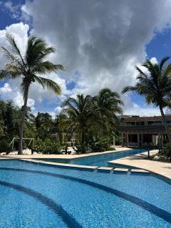 Playing Paradise - Perfect Escape - 6