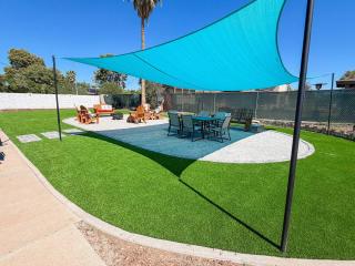 Oasis Haven: Poolside Paradise - 7