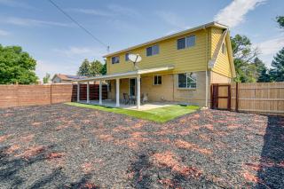 2 Mi to Hospitals: Home w/ Private Yard in Aurora - 9