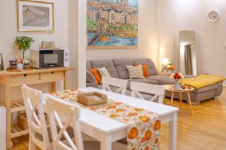 Central Budapest Oasis - City Center Apartment - 0