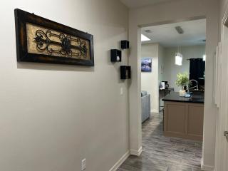 Quiet 2BR Retreat , Fenced yard , Modern Duplex - 6