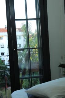 Robust Hotel - 1