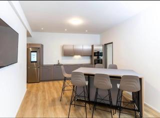 Modernes Hostel, Privatzimmer in Shared Apartment - 1