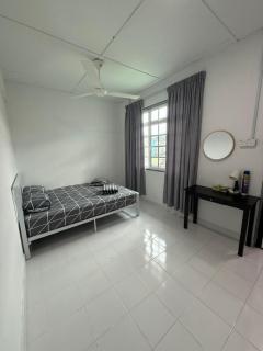 Nusyas Homestay Budget Kota Bharu 3 Room 2 Bathroom - 7