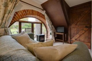 Bunker Hill Barn - 5