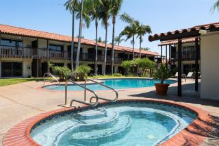 Best Western Plus Pepper Tree Inn - 3