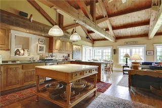 Soupcon: 4 br, fireplaces, game room, sauna, hot tub, views - 1