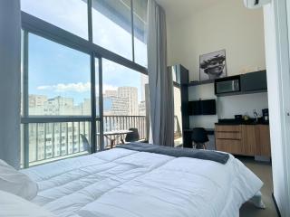 Consolacao com Luxo e Vista- Pé Direito Duplo - Prox Metro - Vista livre - 16andar - Por do Sol - Academia - Coworking - Cinema -Rooftop - Mercadinho 24hrs - Internet 500mb - 0