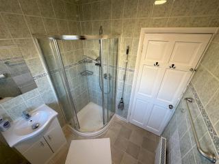 2-Bed Flat in Northwood Hills - Free Parking - 7