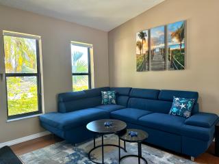 -Tropical Oasis- in the Heart of North Port Charlotte - 4