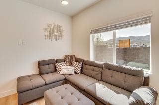 Built in 2025 Parowan Escape with Views! - 7