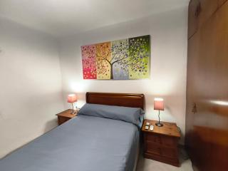 Vistas a 3 Países y 2 Continentes - 1ª Linea de Playa - 5 min Gibraltar - E-Scooter Gratis - 4