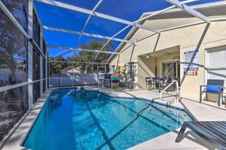 Florida Disney Star Wars Villa, Poolside Cinema - 4