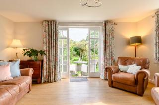 Riverside Cottage - 6